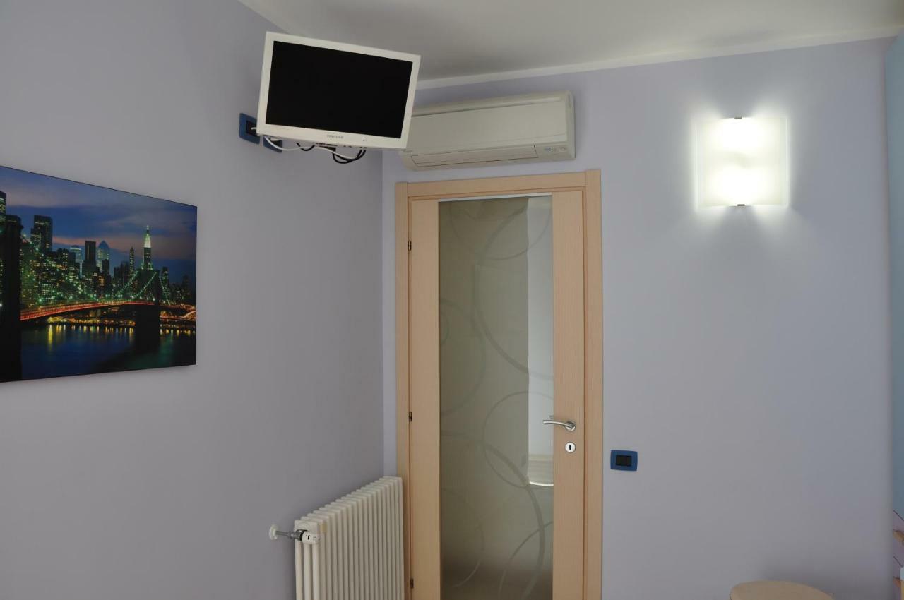 Una Spettacolare Vista Mare - Casa Con Jacuzzi Bergeggi Dış mekan fotoğraf