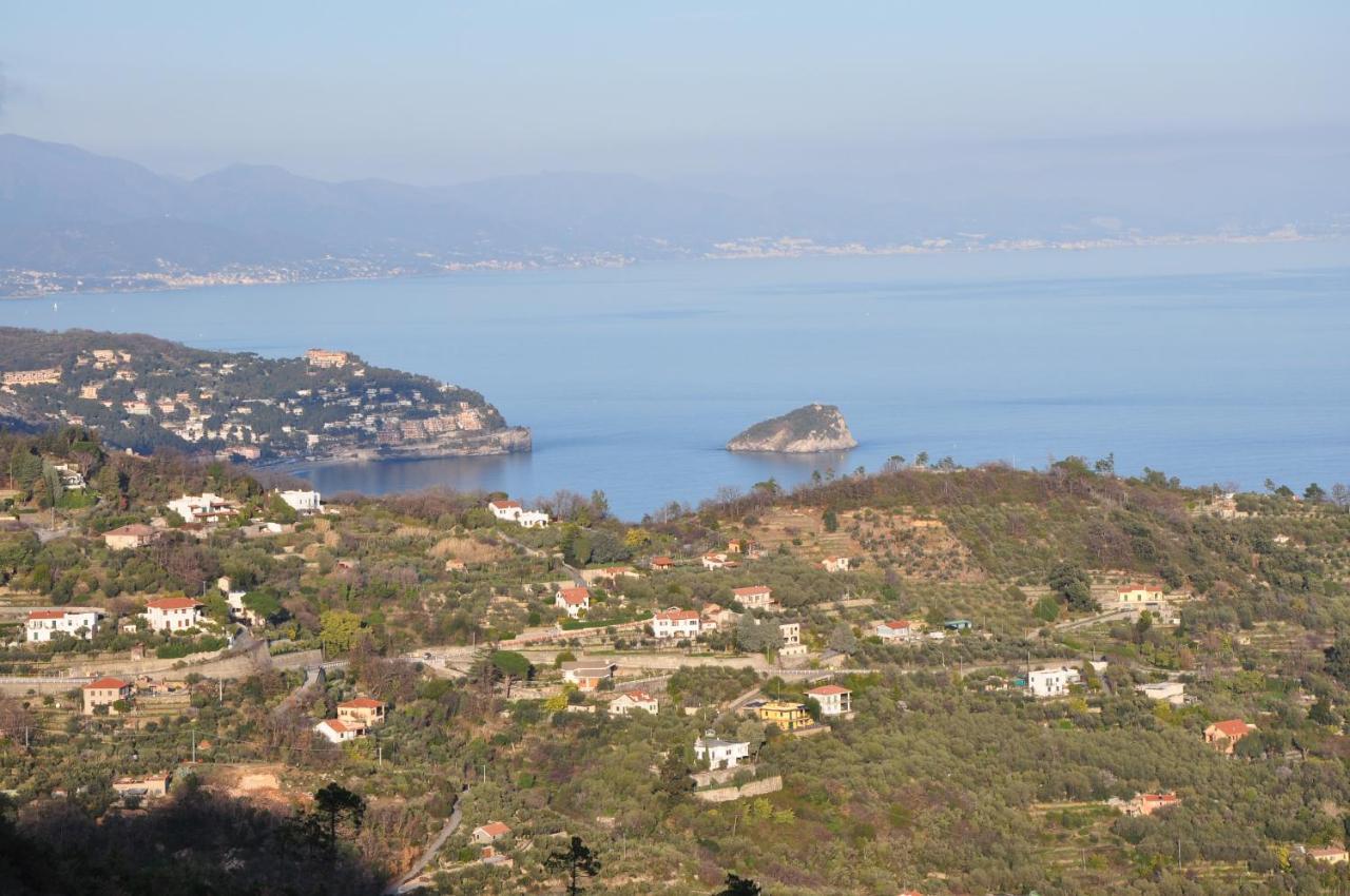 Una Spettacolare Vista Mare - Casa Con Jacuzzi Bergeggi Dış mekan fotoğraf
